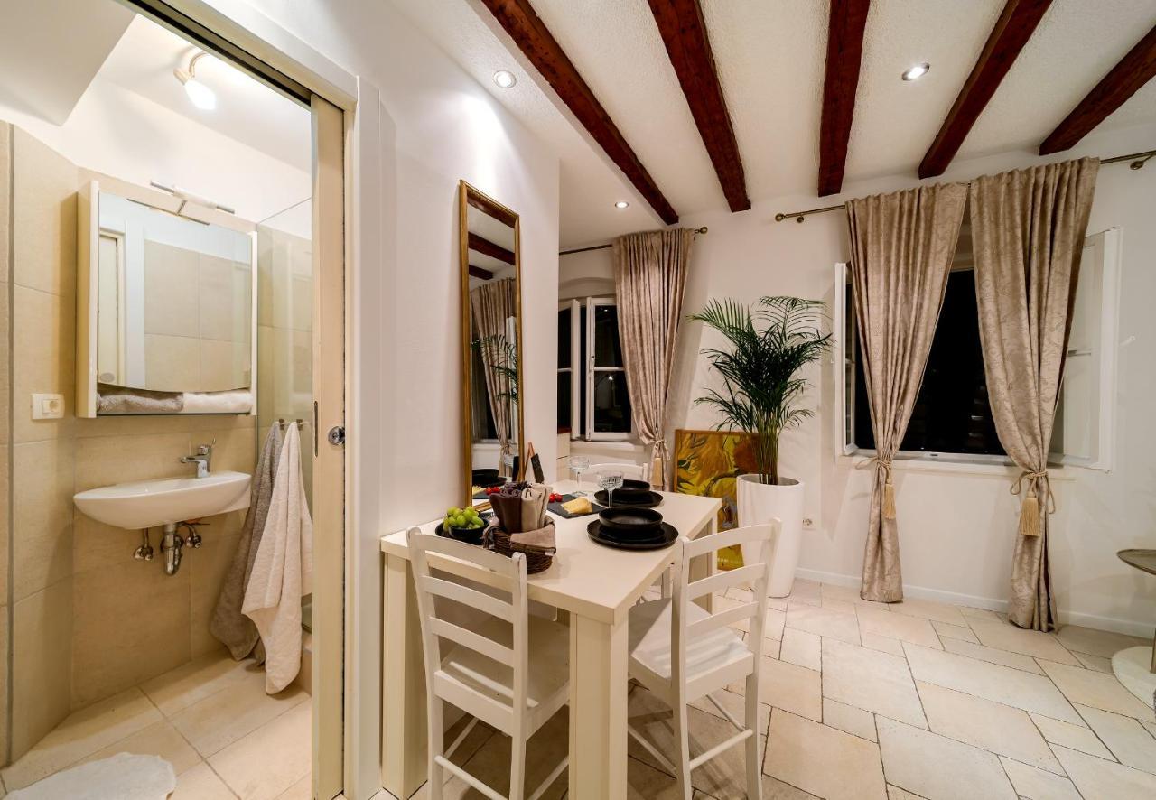 Charming Old Town Apartment Pjaca Split Zewnętrze zdjęcie