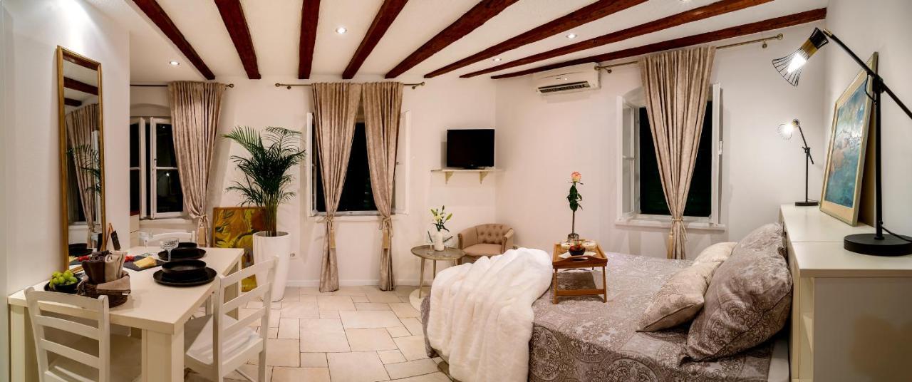 Charming Old Town Apartment Pjaca Split Zewnętrze zdjęcie