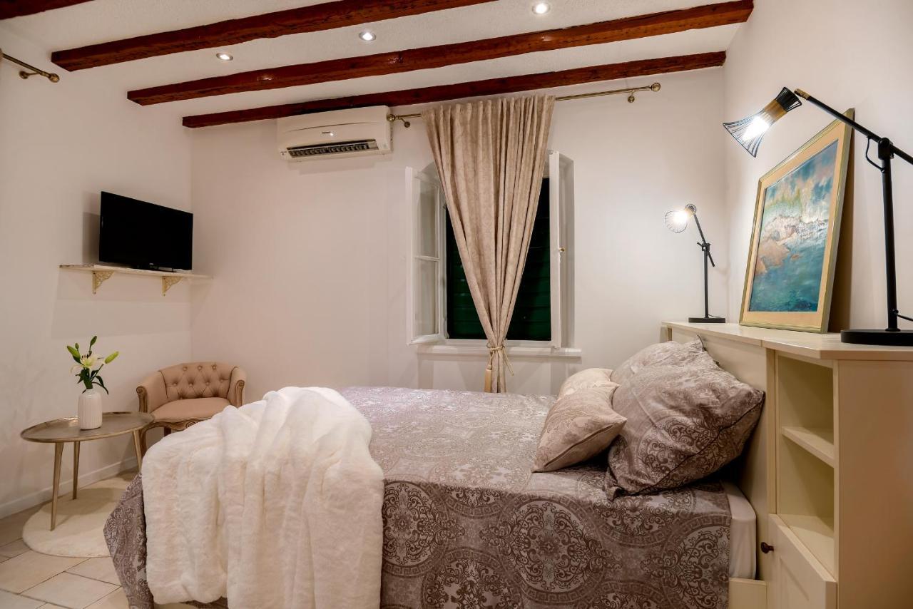 Charming Old Town Apartment Pjaca Split Zewnętrze zdjęcie