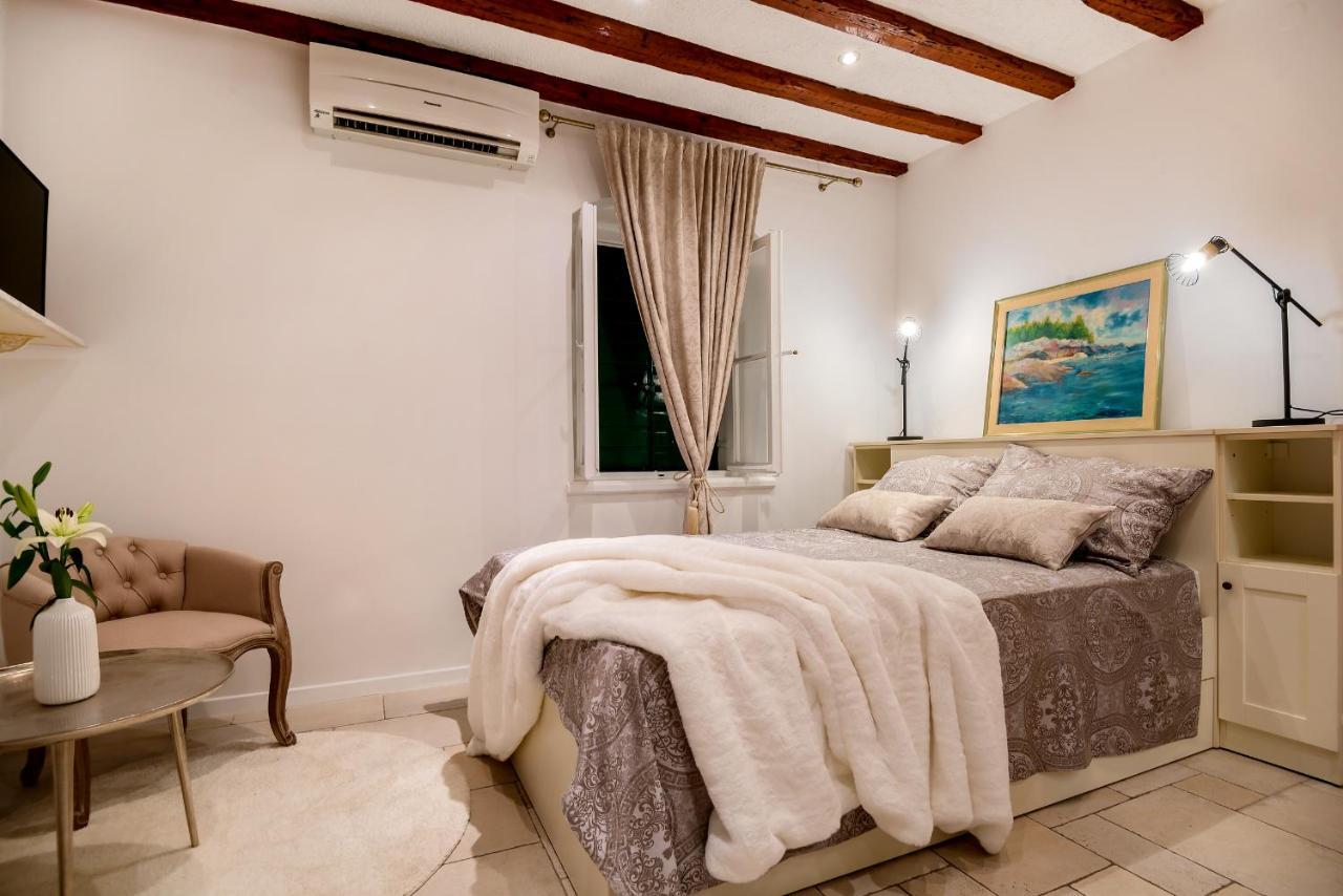 Charming Old Town Apartment Pjaca Split Zewnętrze zdjęcie